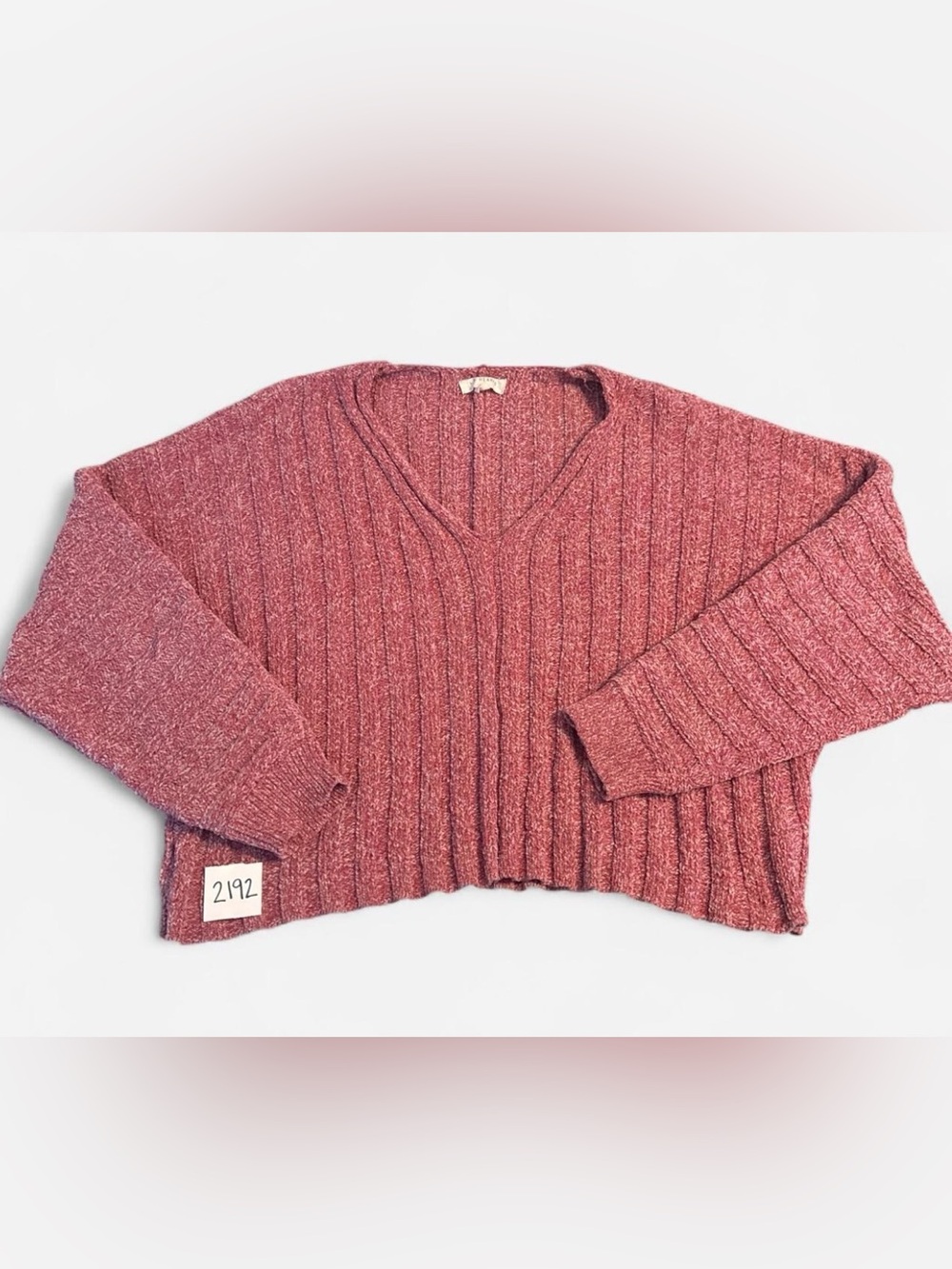 La Hearts Ribbed V-Neck Sweater - Rose Mauve